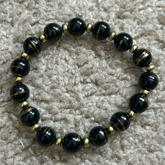 Women’s vintage gold/black beaded bracelet one size stretches measurements shown - Picture 1 of 5